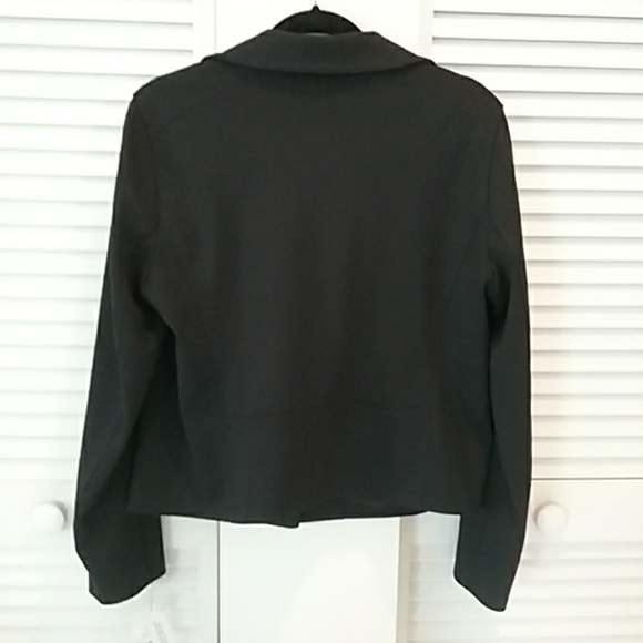 Elegant Zippered Pockets Blazer - Picture 2 of 3